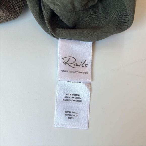 Rails Clement Button Front Midi Dress In Army Green with Tie Waist - Picture 11 of 12